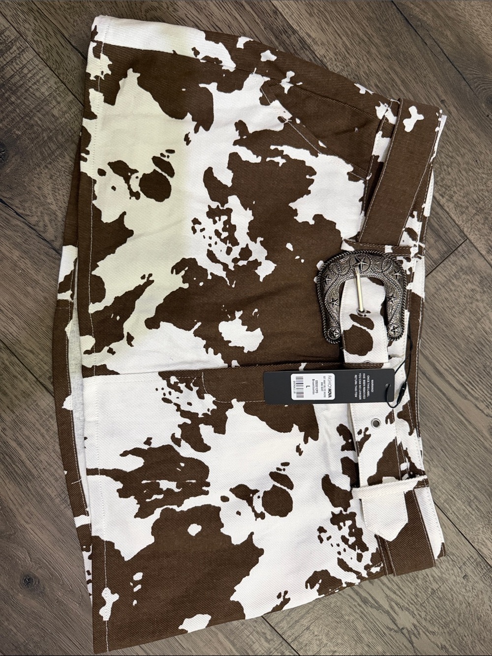 Fashion nova cow print skirt w belt
